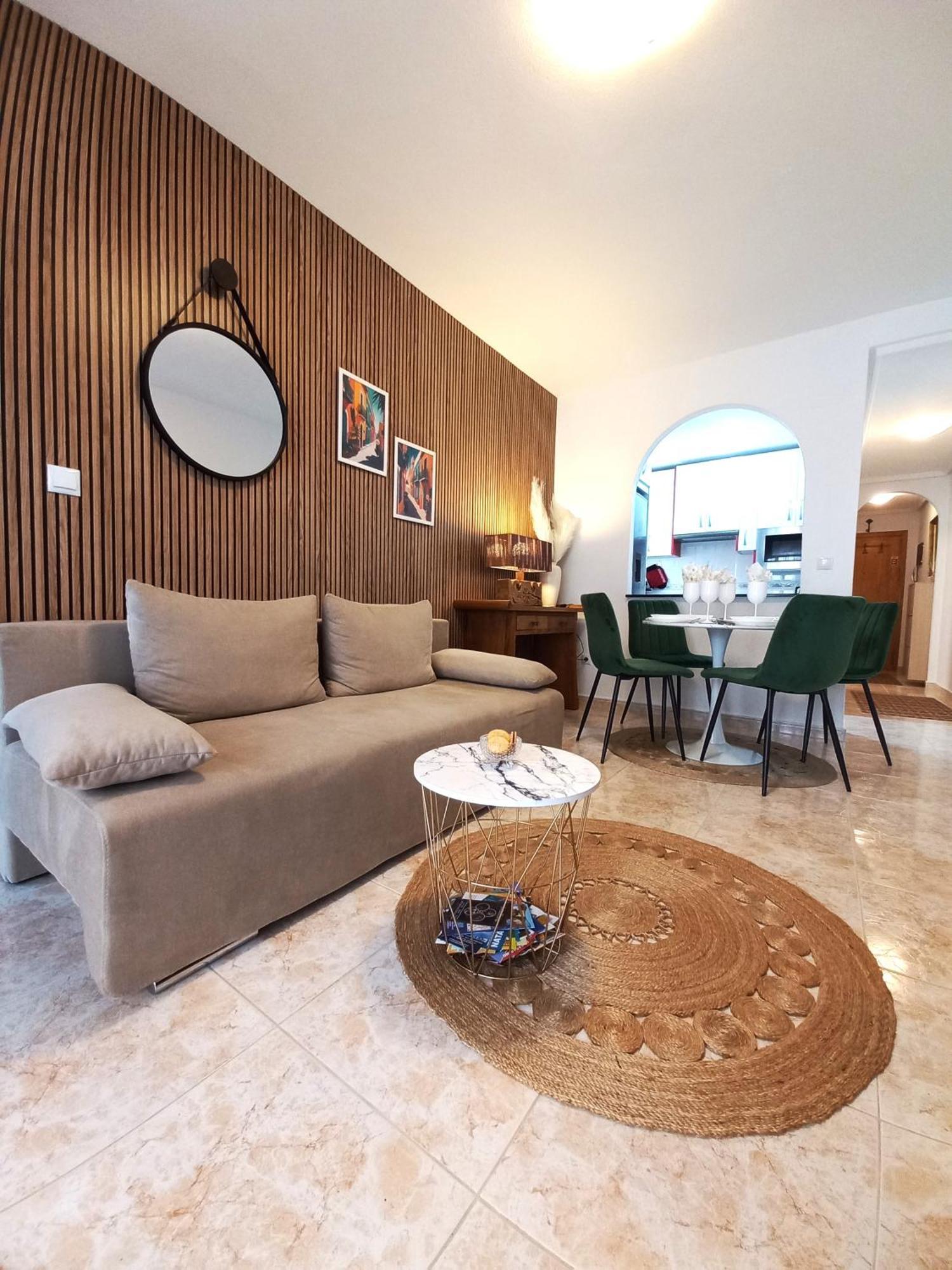 Hola Apartament *