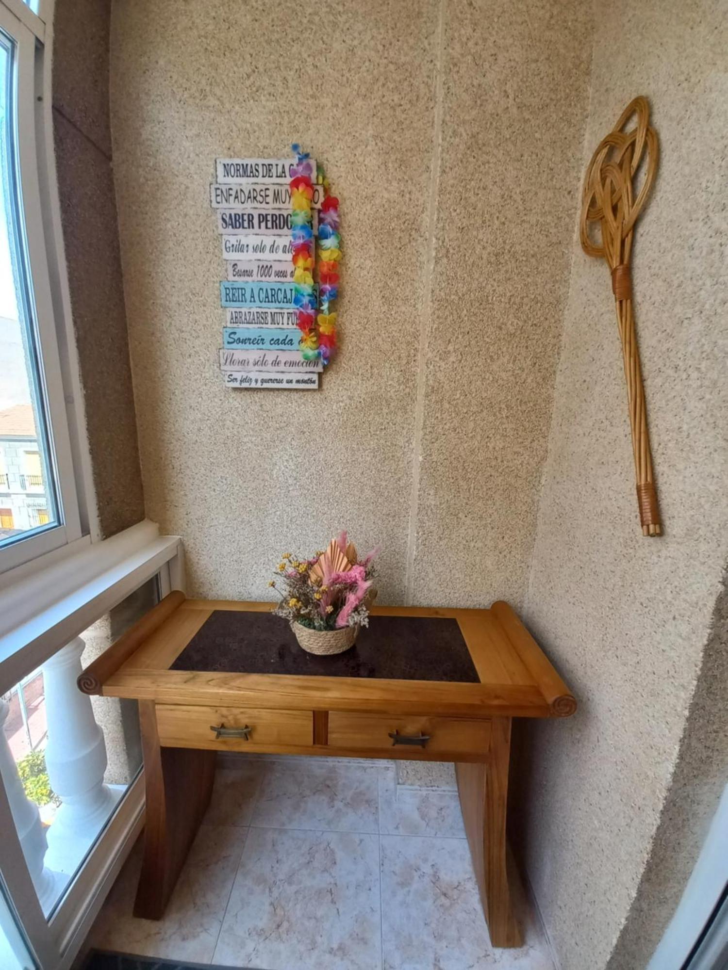 Apartament Hola *